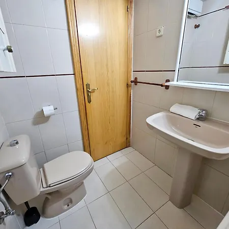 弗米加尔公寓 *